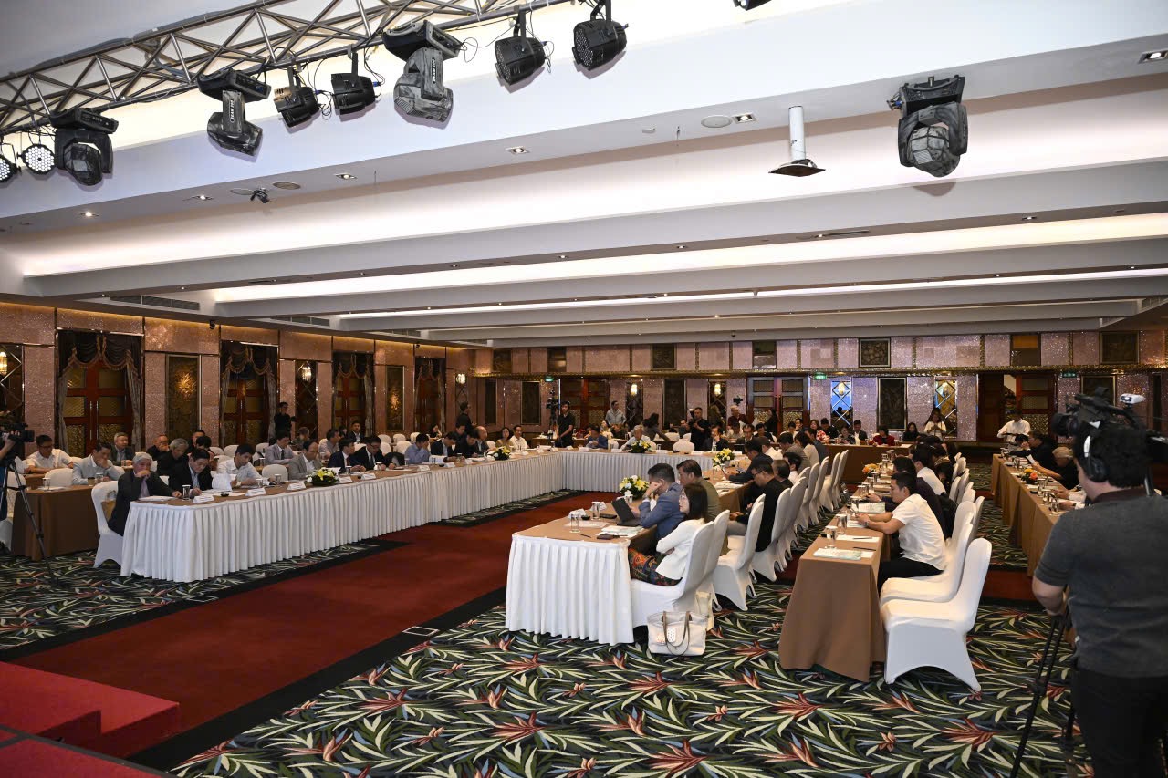 Hội thảo “Siêu đô thị thế hệ mới - động lực tăng trưởng và phát triển bền vững đô thị Việt Nam” 5 IMG 0207