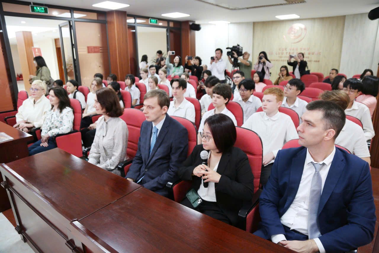 THƯỞNG LÃM CHÂU PHÊ, TRẢI NGHIỆM LƯU DẤU MỘC BẢN: ĐIỂM ĐẾN DI SẢN GIỮA LÒNG THỦ ĐÔ 7 IMG 20260303 210946