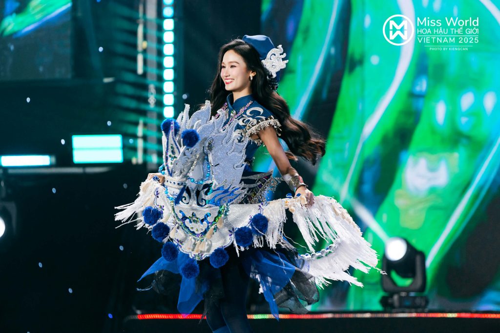 Thiết kế "Mã Vũ Vùng Cao" lấy cảm hứng từ Lễ hội múa ngựa giấy của người Nùng Dín 82 f33e8808 0057 465c 9492 7622cbb0db1f