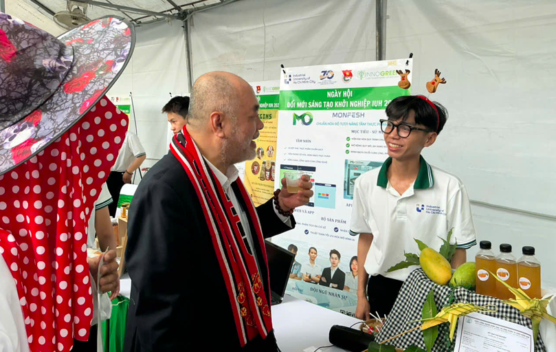 Anh chup Man hinh 2026 05 10 luc 23.10.27