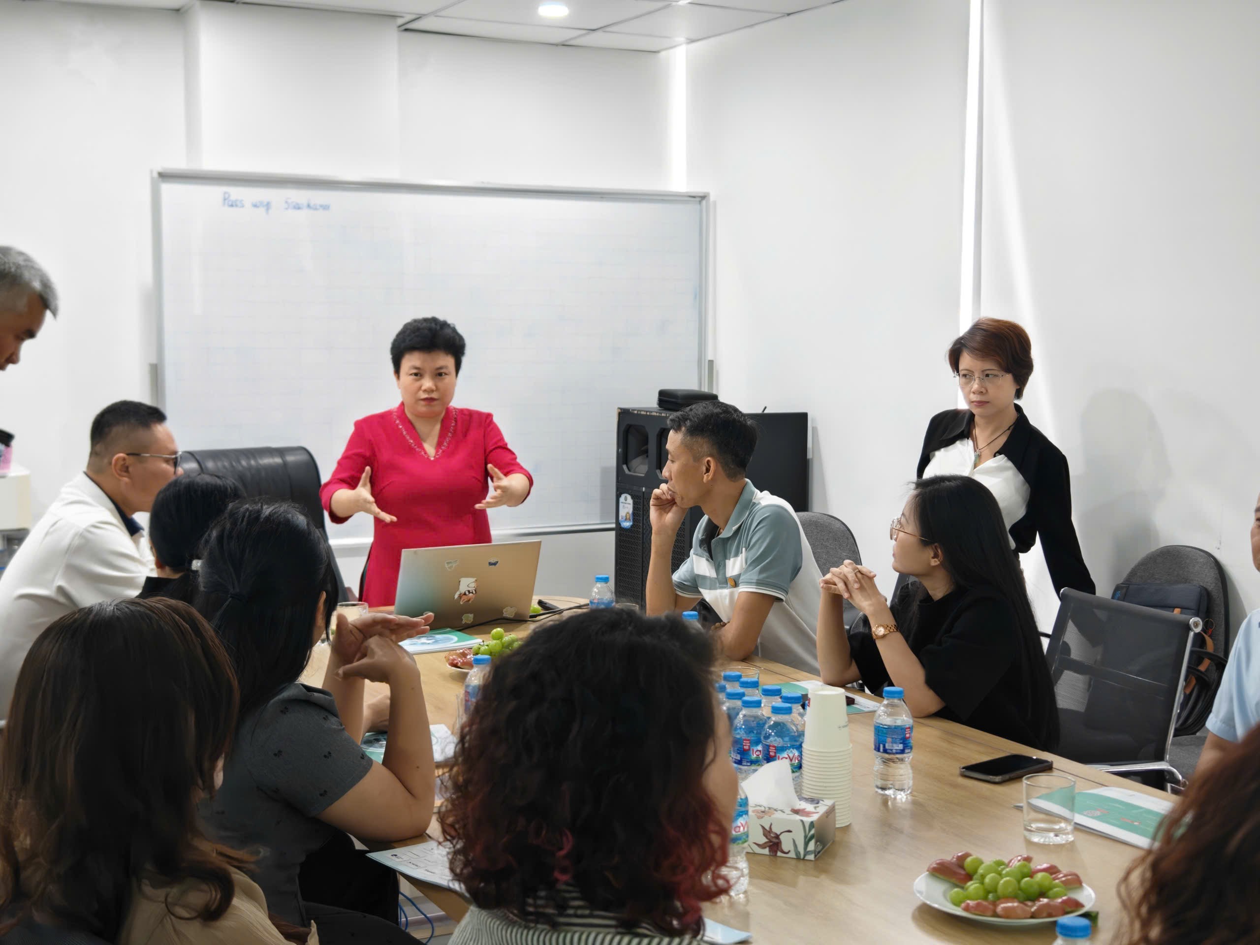 Hội Doanh nhân Hoàng Huỳnh Việt Nam: Chuyến thăm quan kết nối giao thương lần thứ 3 tại Hà Nội thành công tốt đẹp 11 IMG 20260522 181332