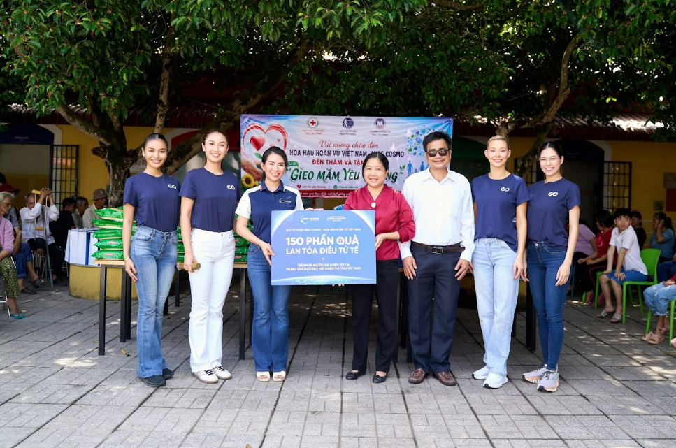 Miss Cosmo và Hoa Hậu Hoàn Vũ Việt Nam lan tỏa giá trị tích cực trong Tháng hành động vì cộng đồng 1 Miss Cosmo và Hoa Hậu Hoàn Vũ Việt Nam lan tỏa giá trị tích cực trong Tháng hành động vì cộng đồng