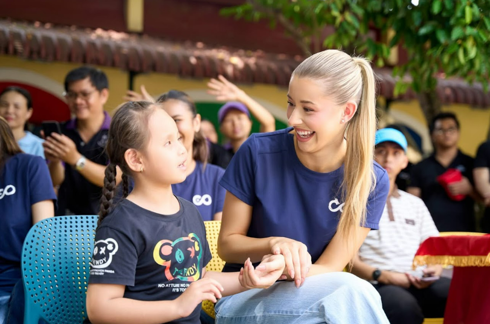 Miss Cosmo và Hoa Hậu Hoàn Vũ Việt Nam lan tỏa giá trị tích cực trong Tháng hành động vì cộng đồng 6 Anh chup man hinh 2026 06 18 155337