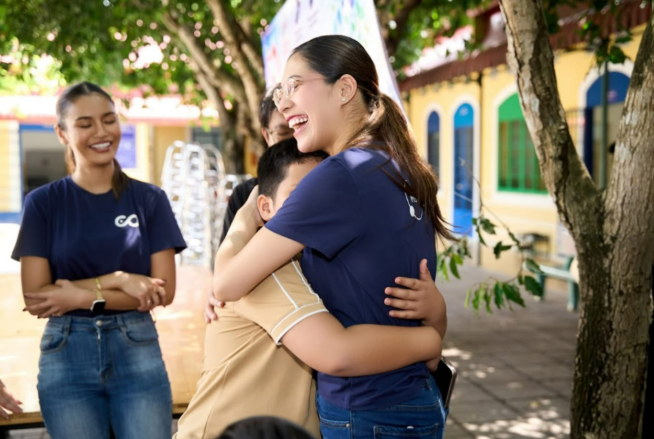 Miss Cosmo và Hoa Hậu Hoàn Vũ Việt Nam lan tỏa giá trị tích cực trong Tháng hành động vì cộng đồng 7 Anh chup man hinh 2026 06 18 155359
