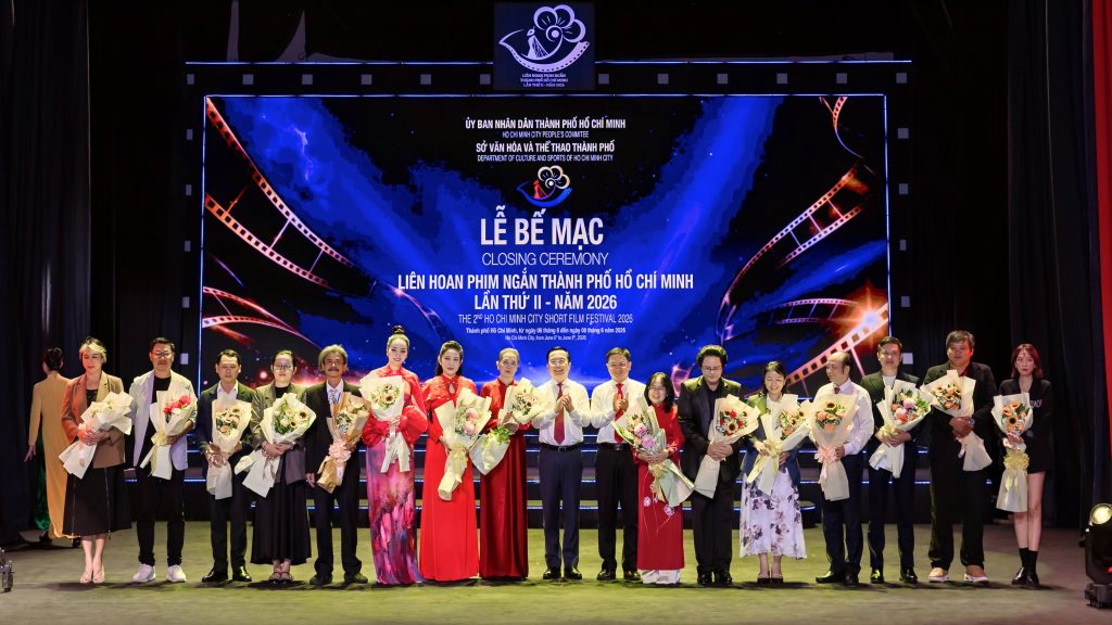 Dai dien cac don vi to chuc va dong hanh cung tao nen thanh cong cho Lien hoan phim ngan TP. HCM lan 2