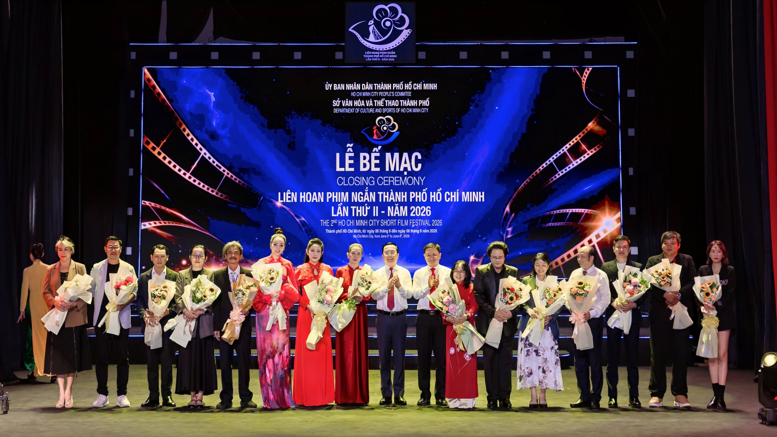 Dai dien cac don vi to chuc va dong hanh cung tao nen thanh cong cho Lien hoan phim ngan TP. HCM lan 2 scaled